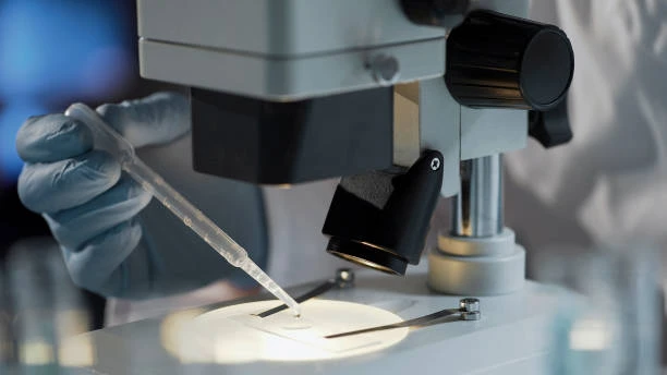 laboratory-worker-preparing-biological-material-dna-test-to-establish-paternity.jpg?b=1&s=612x612&w=0&k=20&c=13Wt3fj_hWb2YiSR72vxOSjwByKWYAShLQGzKQ741jM= laboratory-worker-preparing-biological-material-dna-test-to-establish-paternity.jpg?b=1&s=612x612&w=0&k=20&c=13Wt3fj_hWb2YiSR72vxOSjwByKWYAShLQGzKQ741jM=